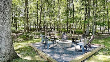 House (4 Bedrooms) | Property amenity