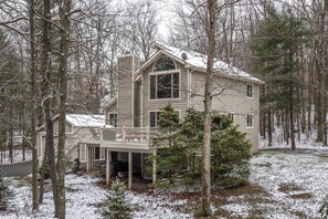 Nhà (4 Bedrooms) | Tiện nghi, dịch vụ nơi lưu trú