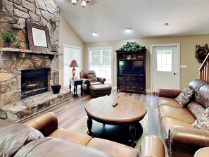 House (4 Bedrooms) | Property amenity