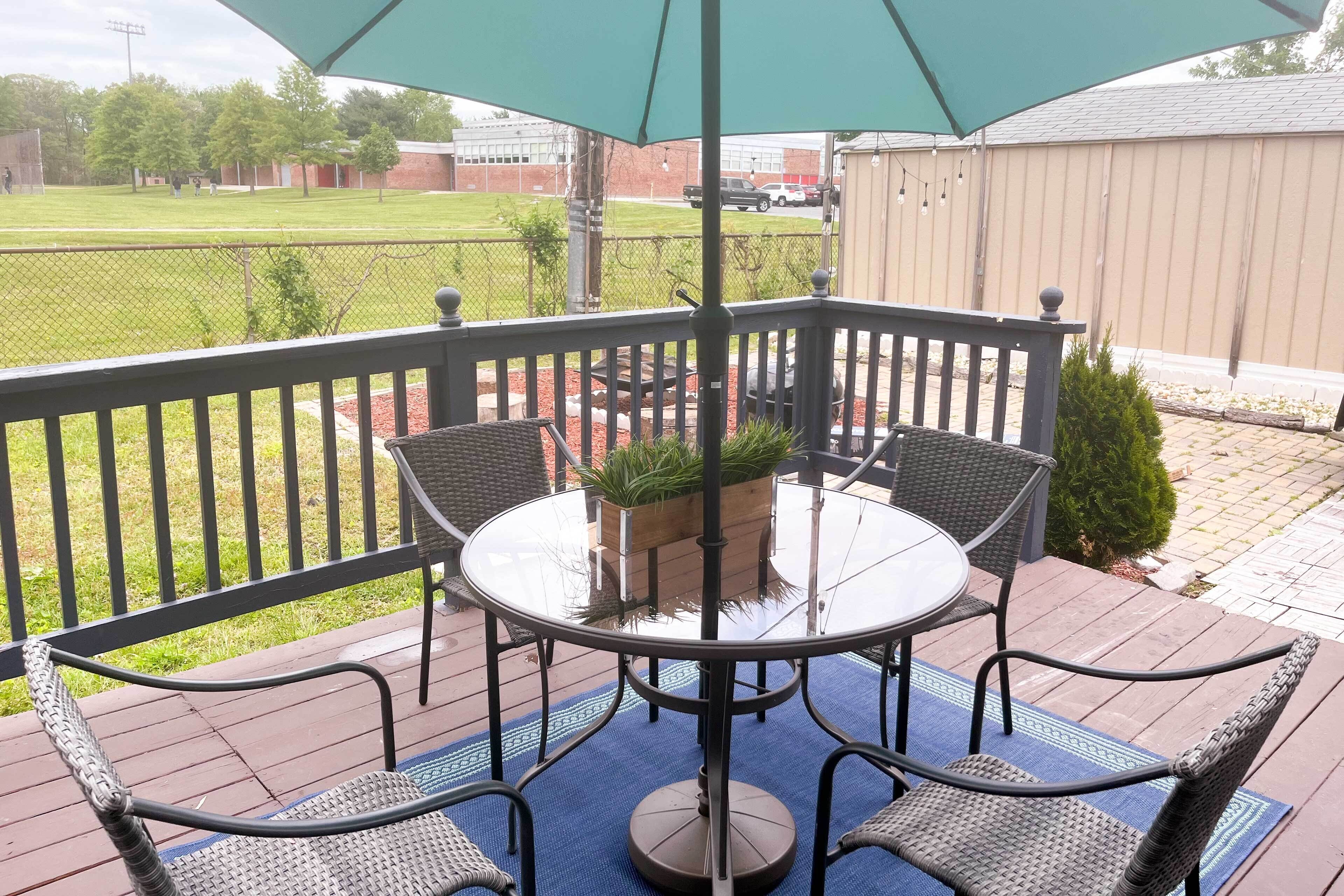 'Highlands Cottage' Upscale Getaway w/ Yard!