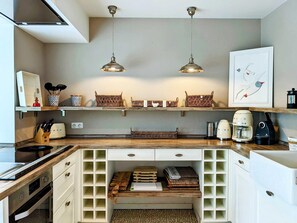 House (Große Lachmöwe) | Exterior