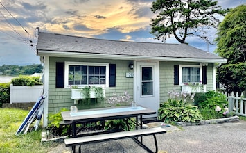 Beach gear, picnic table, and the cutest cottage on the Cape all to yourself!