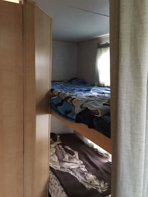 2 habitaciones y ropa de cama