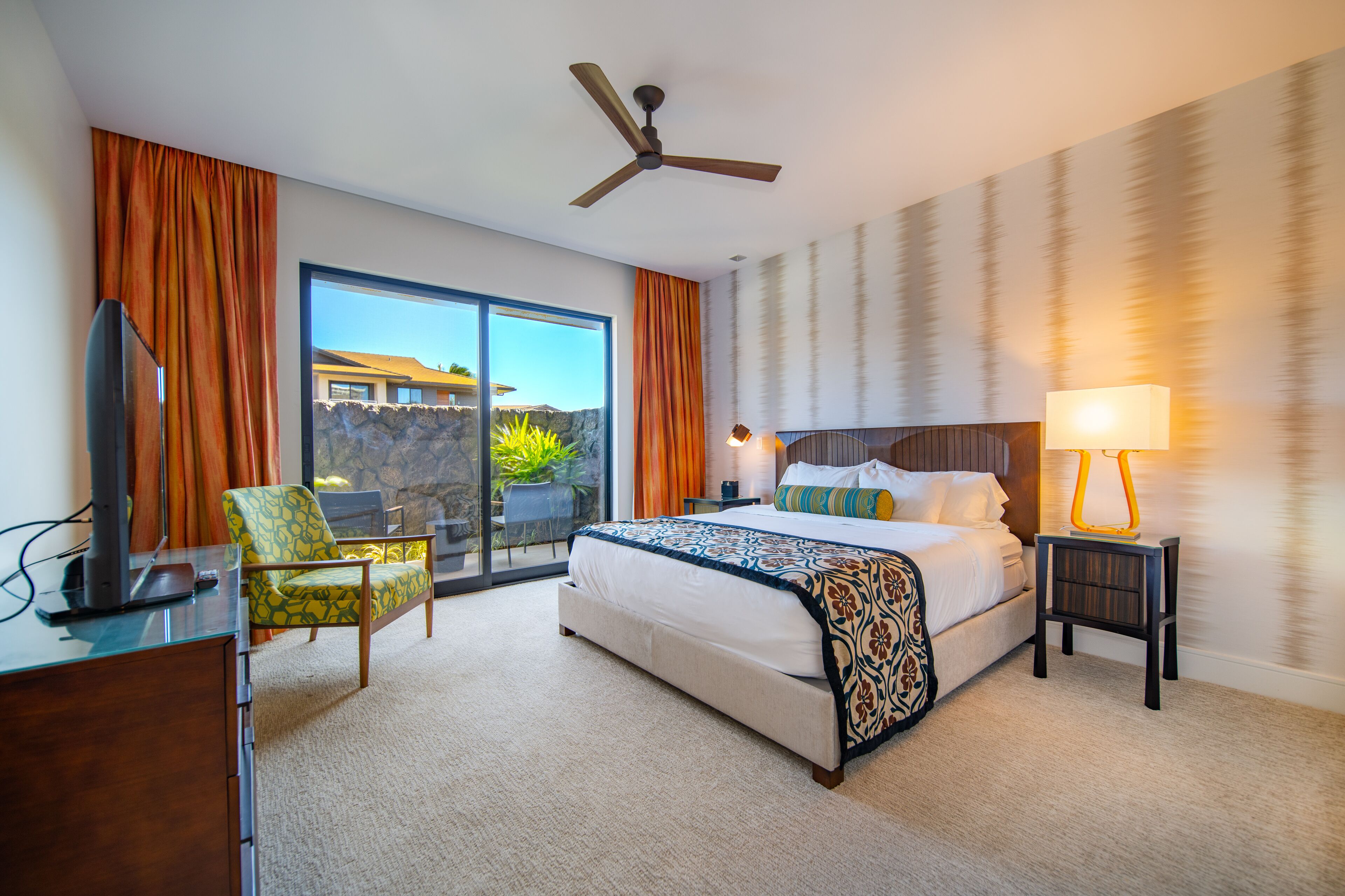 New Garden View Villa Private Residences w/ Lanai + Full Kitchen