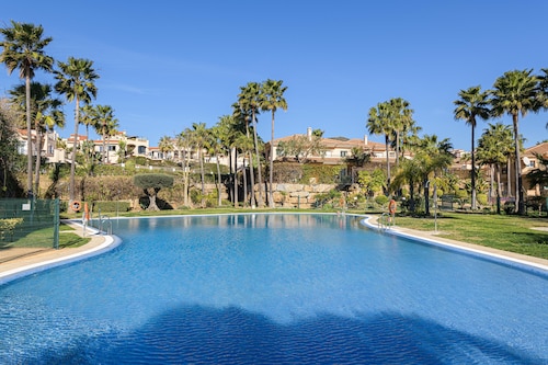 VILLA RIVIERA - Luxury villa with private pool in a fabulous urbanization on the Costa del