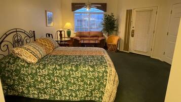 1 chambre, fer et planche Ă repasser, Wi-Fi gratuit, draps fournis