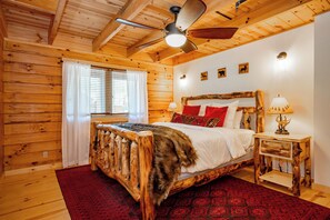 5 bedrooms, free WiFi, bed sheets