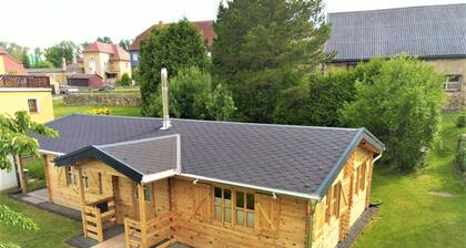 Adler summer house Oderwitz with fireplace, garden, WLAN