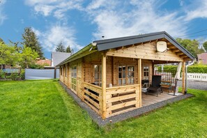 Property grounds - Adler summer house Oderwitz with fireplace, garden, WLAN (Oderwitz)