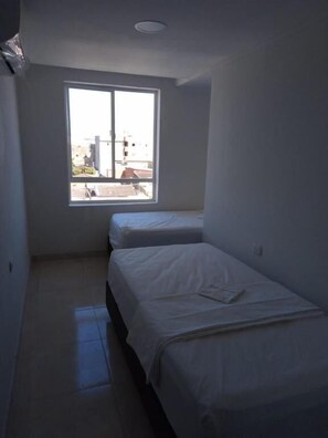 Free WiFi, bed sheets