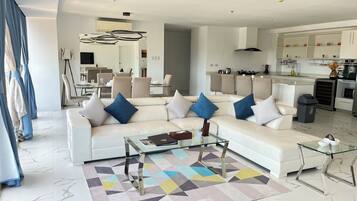 Executive Penthouse | Down duvets, memory-foam beds, in-room safe, individually decorated
