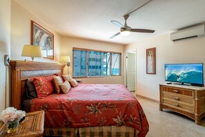 2 habitaciones, escritorio, tabla de planchar con plancha y internet 