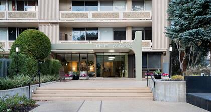 Amazing Palo Alto 2BR w/ Pool & Gym, near FB & Google, by Blueground