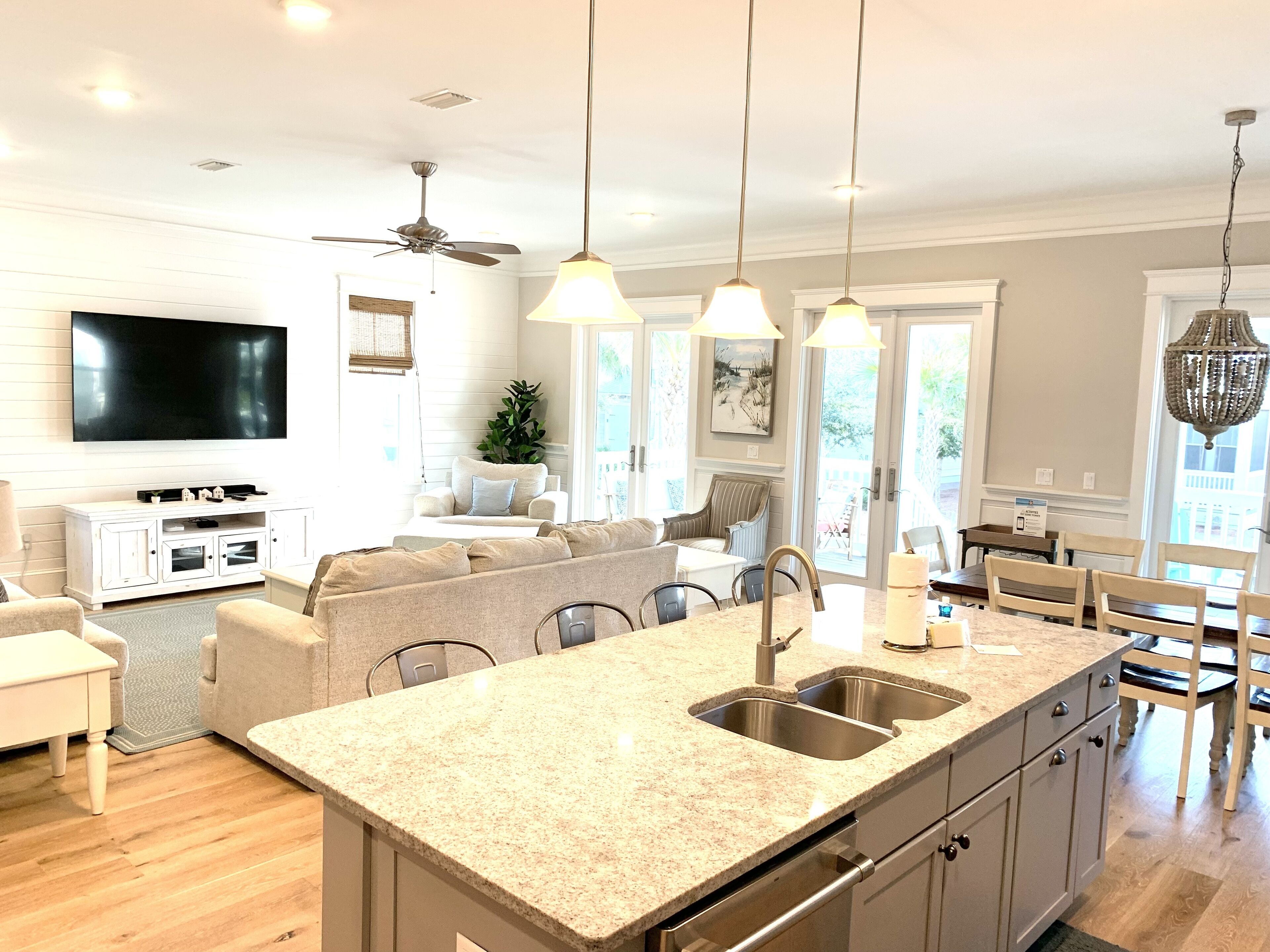 雪櫃、微波爐、焗爐、爐具