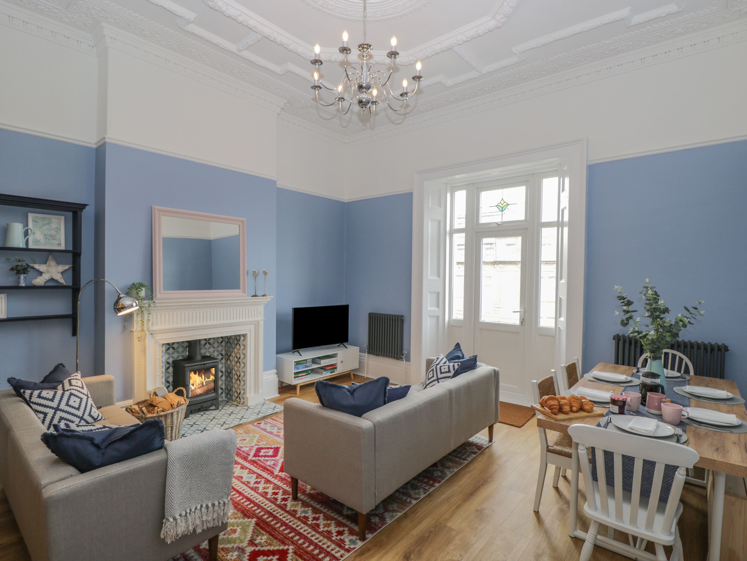 2 BELGRAVIA MANSIONS, family friendly in Weston-Super-Mare