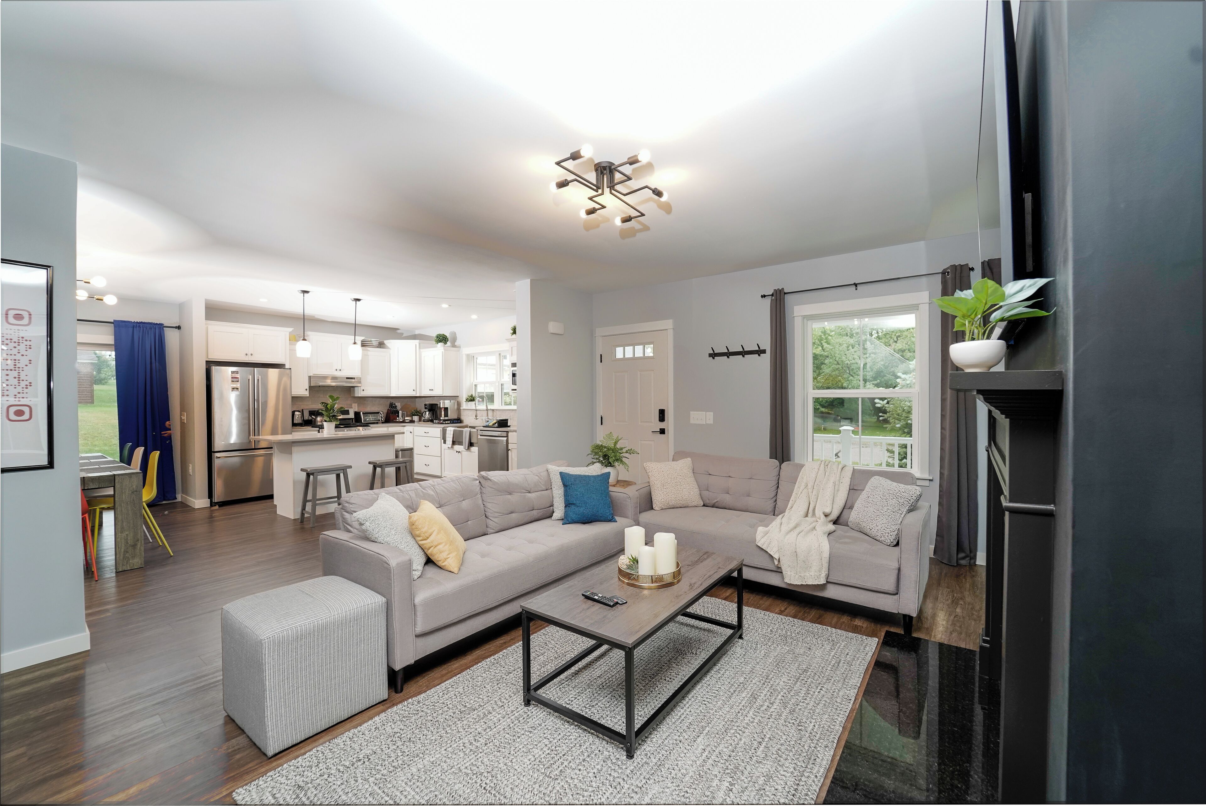 Smart TV, fireplace, books