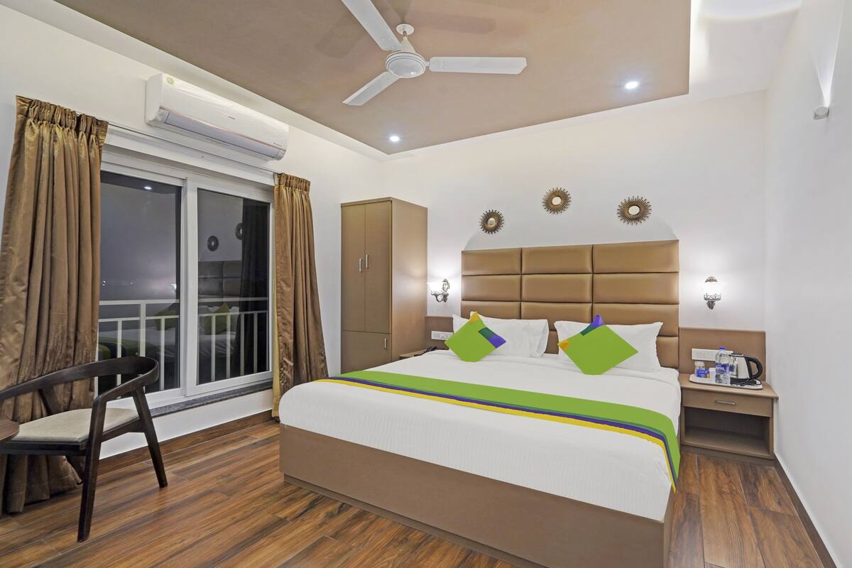 Desk, iron/ironing board