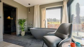 Ensemble douche/baignoire, sèche-cheveux, serviettes fournies