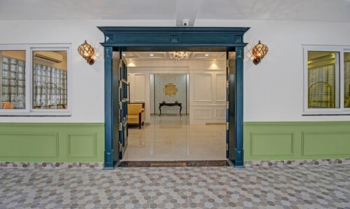 Treebo Chandraprasth Residency