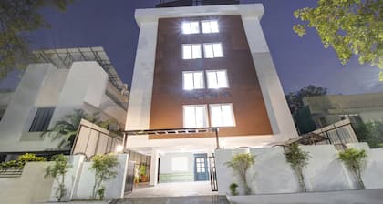 Treebo Chandraprasth Residency