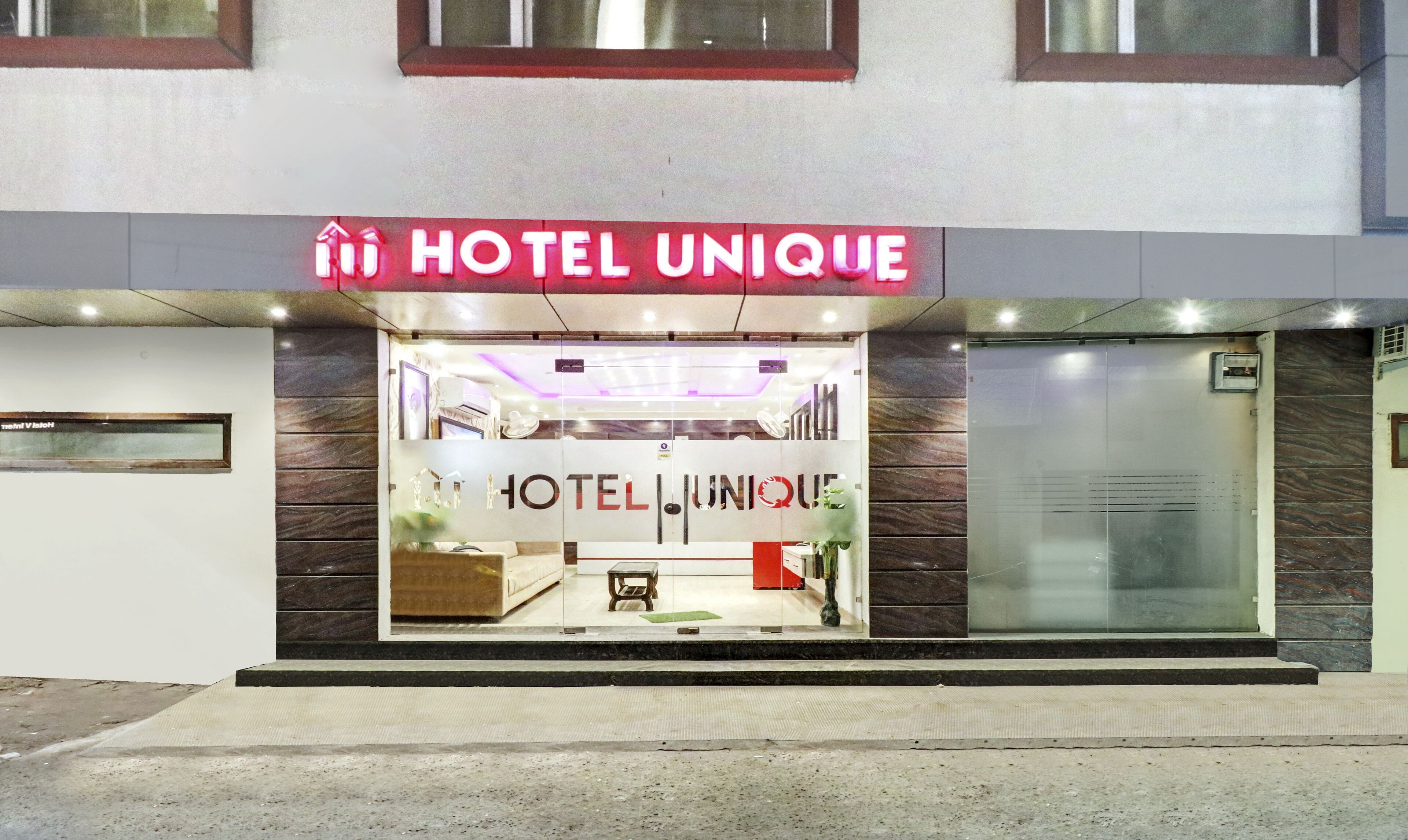 บริเ วณภายนอก