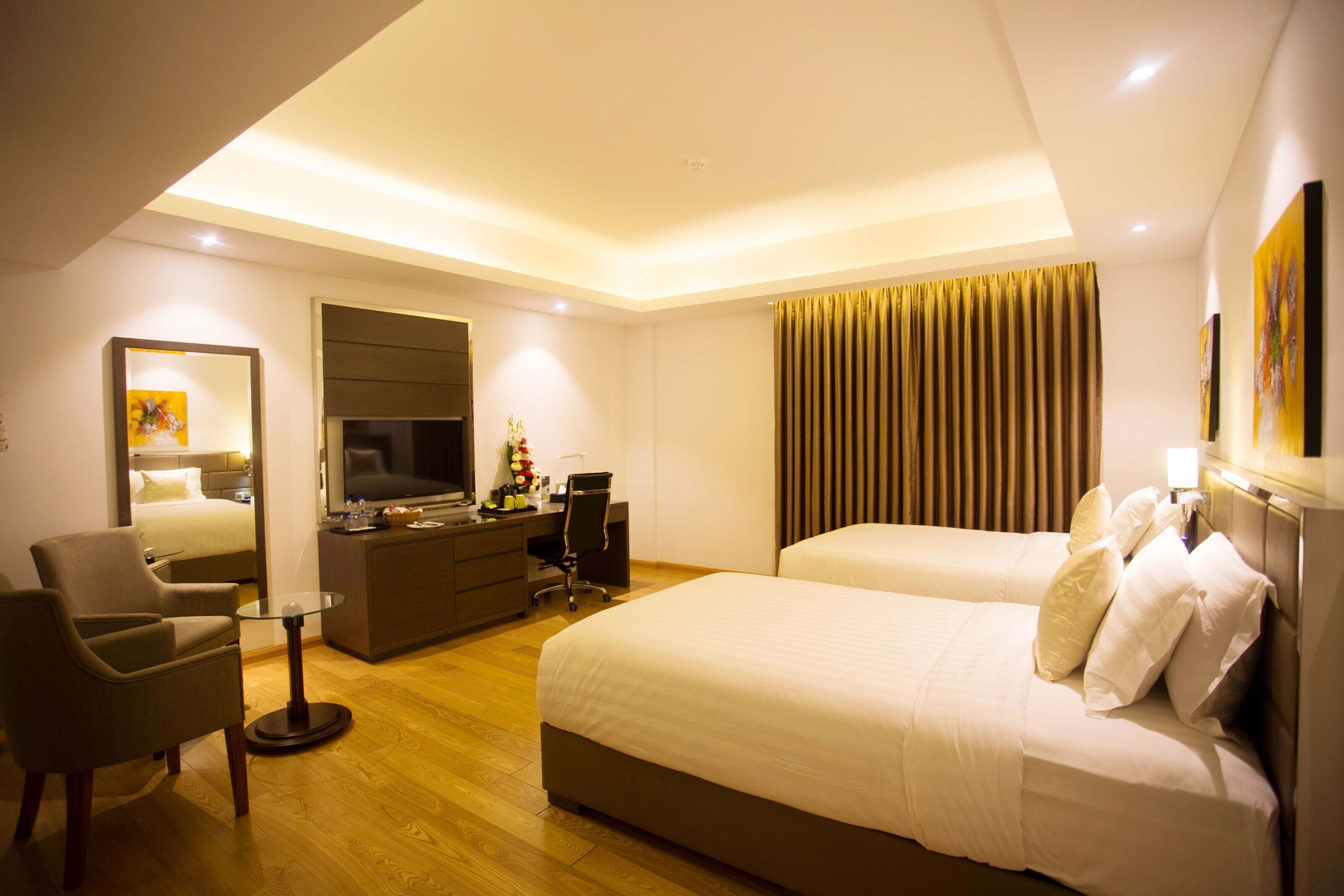 Premium bedding, down duvets, minibar, in-room safe