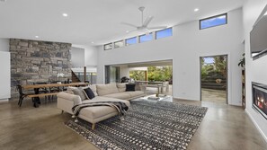 TV, fireplace - Serendipity - Pool, Gas Fireplace, BBQ, Walk to Beach and Cafes (Sawtell)