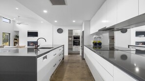 Fridge, microwave, oven, stovetop - Serendipity - Pool, Gas Fireplace, BBQ, Walk to Beach and Cafes (Sawtell)