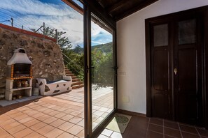 Terrace/patio - Cottage with jacuzzi, mountain views and WiFi (suitable for teleworking) (Teror)
