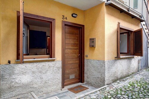 Holiday Apartment 'Foresteria al Cantun' with Wi-Fi