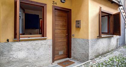 Holiday Apartment 'Foresteria al Cantun' with Wi-Fi