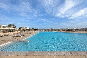 Pool - Studio Apartment 'Estúdio Vista Mar Atlântico' with Sea View, Pool & Wi-Fi (Alvor)