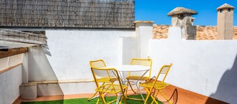 Holiday Home 'Ca Sa Padrina' with Sea View, Private Terrace and Wi-Fi