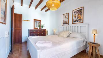 2 chambres, fer et planche Ă repasser, Wi-Fi gratuit, draps fournis