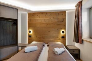 1 bedroom, free WiFi, bed sheets, wheelchair access - Apartment "Ice Mountain Planet Suite House" with Mountain View, Wi-Fi & Balcony (Livigno)