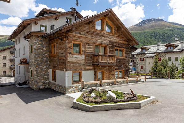 Exterior