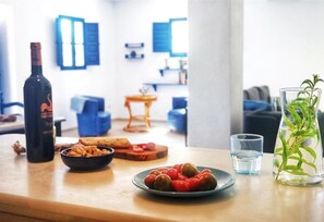 TV, fireplace, table tennis