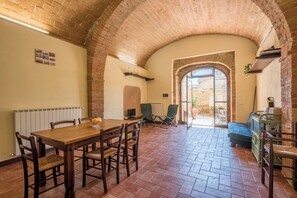 Interior - Holiday Apartment "Arianna" with Terrace & Wi-Fi (Montegabbro)