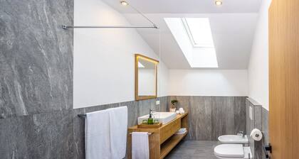 Appartement 'Zum Sonnentor - Pinus' avec vue sur les montagnes, balcon et Wi-Fi