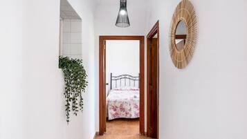 2 camere, ferro/asse da stiro, Wi-Fi gratuito, lenzuola