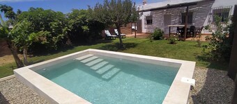 Casa vacanze "Villa Zajara" con piscina, giardino, terrazze e Wi-Fi