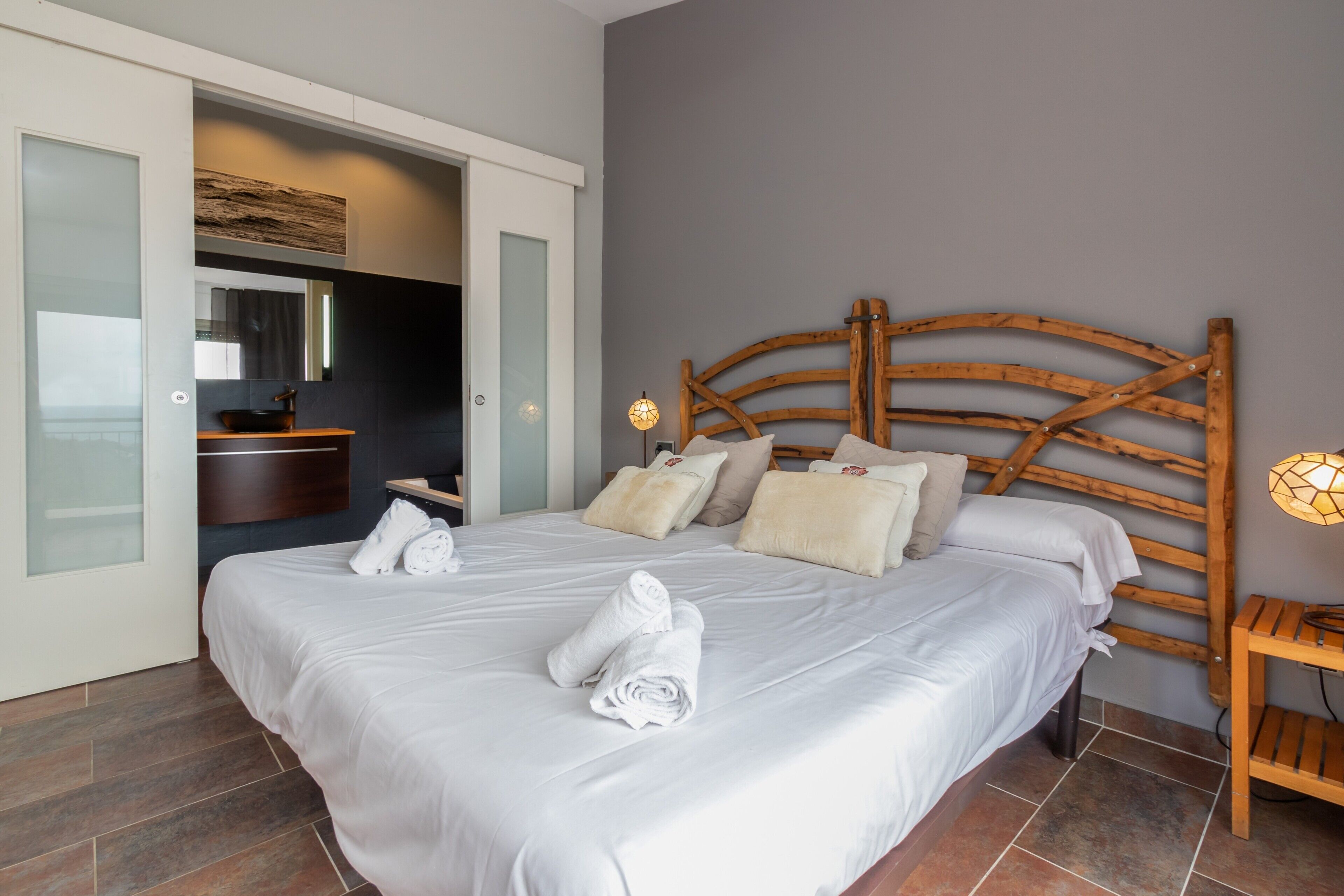 4 Schlafzimmer, Bügeleisen/Bügelbrett, kostenloses WLAN, Bettwäsche