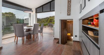 Espectacular Villa en Begur con vistas al mar, piscina y Wi-Fi: admite mascotas