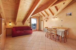 Interior - Apartment Baita Bruno Fior di Loto with Mountain View, Garden and Wi-Fi (Livigno)