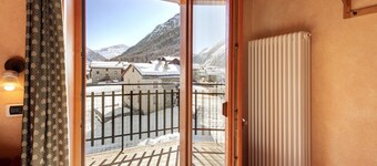 Apartment Baita Bruno Fior di Loto with Mountain View, Garden and Wi-Fi