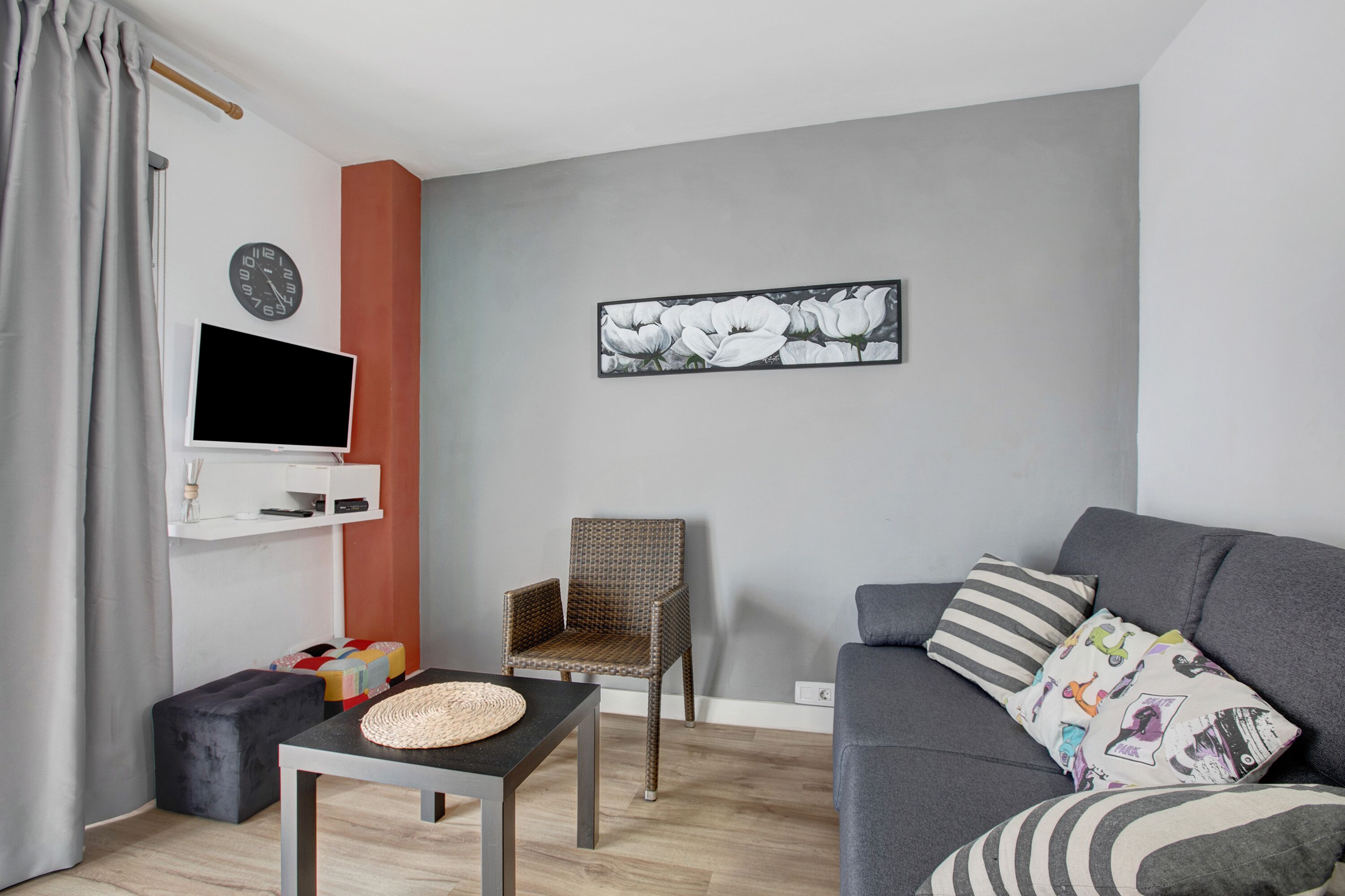 Apartamento 'Playa Las Vistas' close to the Beach with Balcony & Wi-Fi