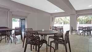 Restaurant - Treebo Atithi Corporate Stay Baner IT Hub (Pune)
