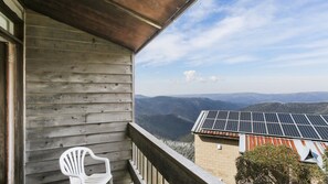 Property grounds - Shamrock 8  - Mt Hotham (Hotham Heights)