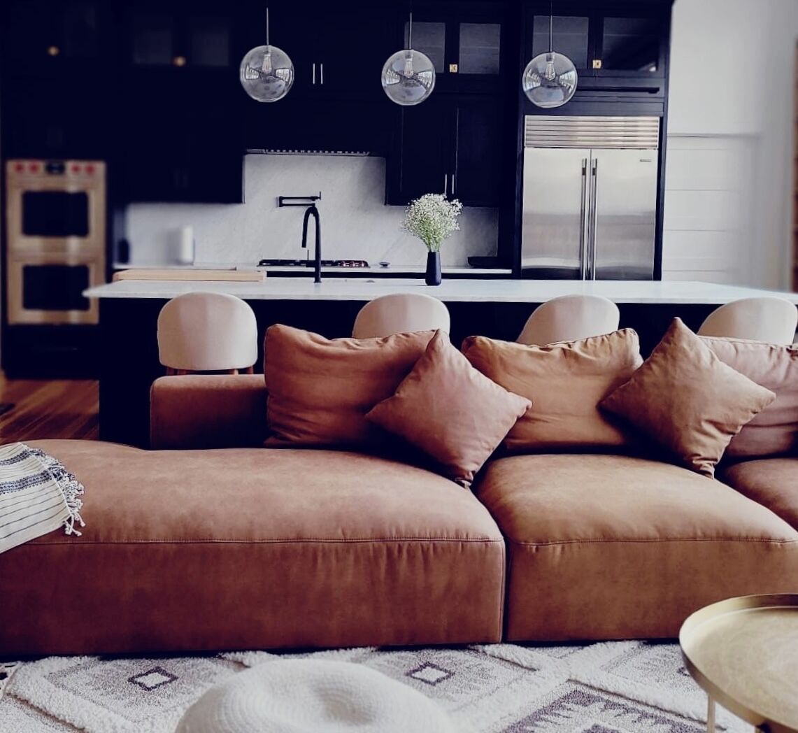 Smart TV, chimenea, videojuegos y tenis de mesa 