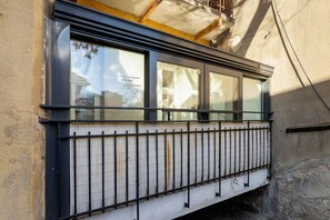 Exterior detail - Sołtyka 17 Krakow | Functional studio for 3 people | Remote Work | Balcony (Kraków)